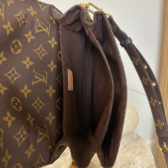 LOUIS VUITTON Pochette Métis in Monogram - Picture 10 of 13